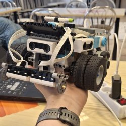 Skvelé úspechy v robotike